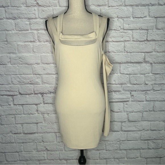 Revolve Not Yours To Keep Isabelle Mini Dress NWOT - Picture 4 of 14